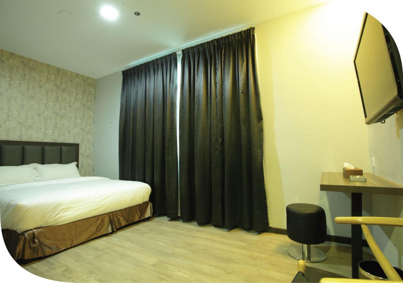 Eatern Hotel Batam Esterno foto